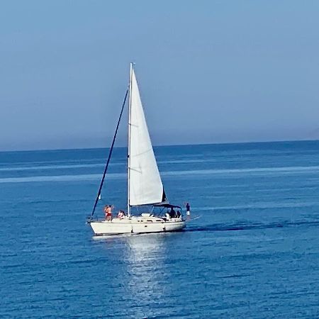 Mikes On The Beach Hersonissos  Exterior foto